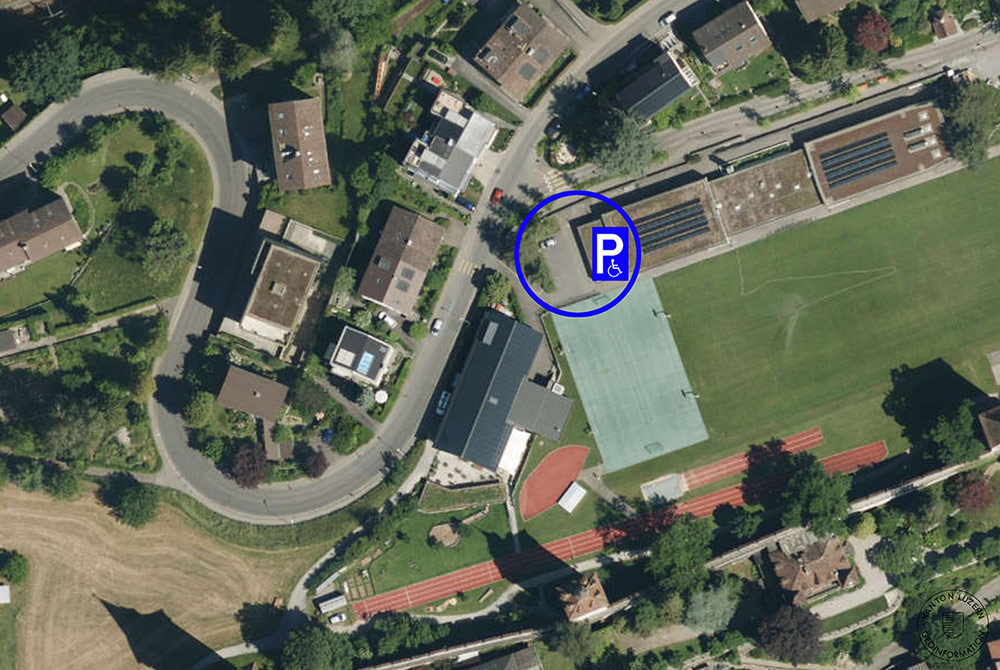 Behindertenparkplatz